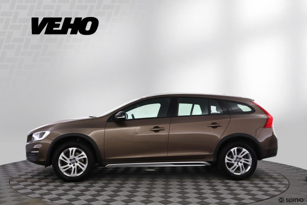VOLVO V60 Cross Country 2018