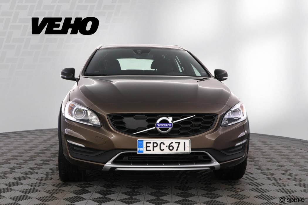VOLVO V60 Cross Country 2018