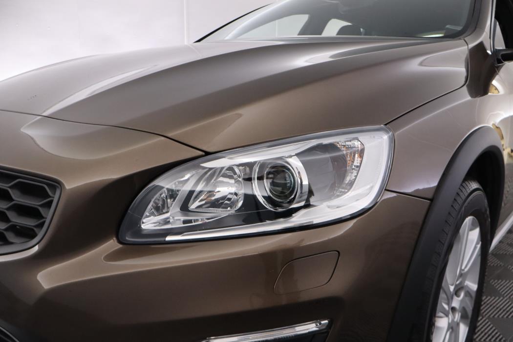 VOLVO V60 Cross Country 2018