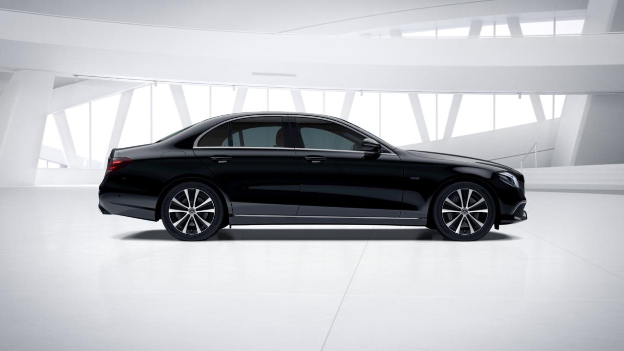 MERCEDES-BENZ E 2019