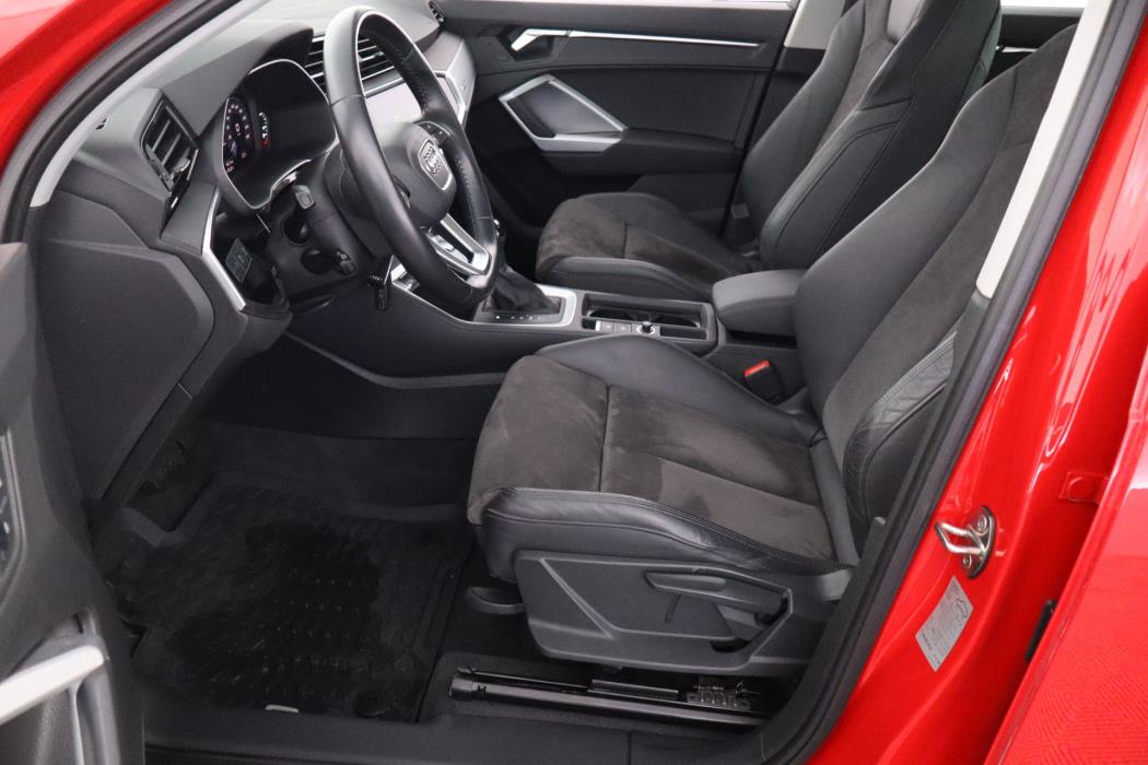 AUDI Q3 2019