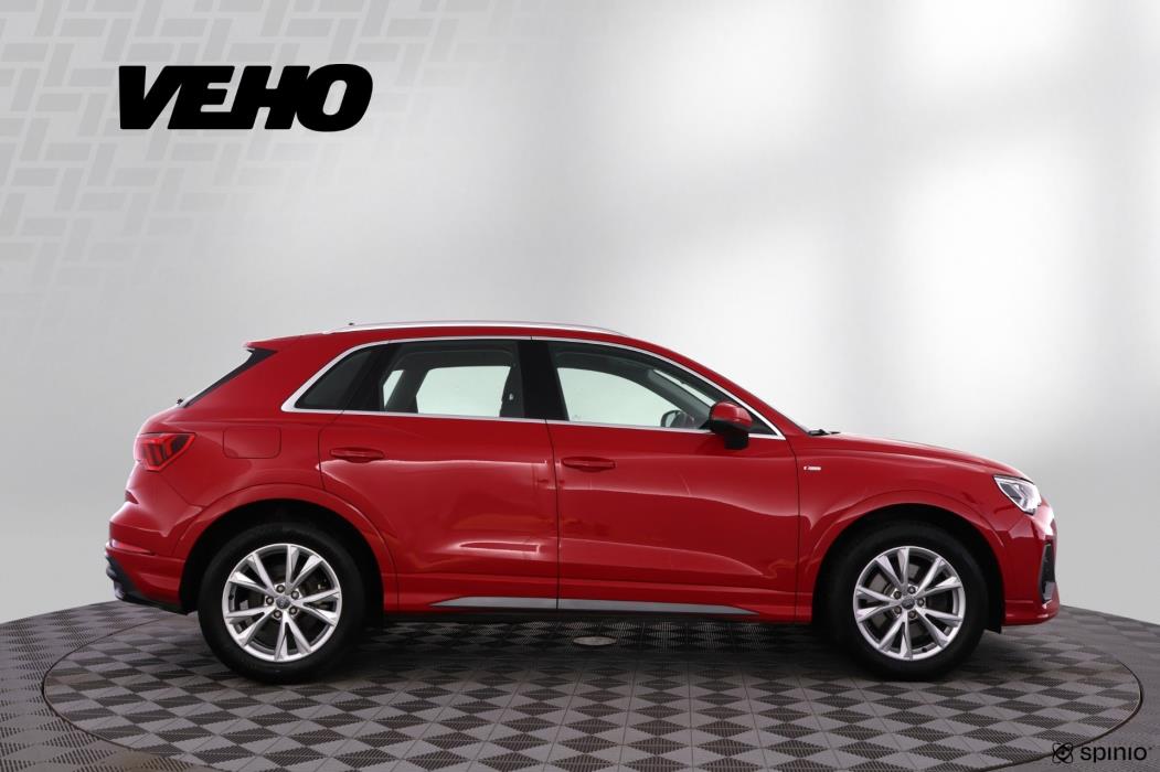 AUDI Q3 2019