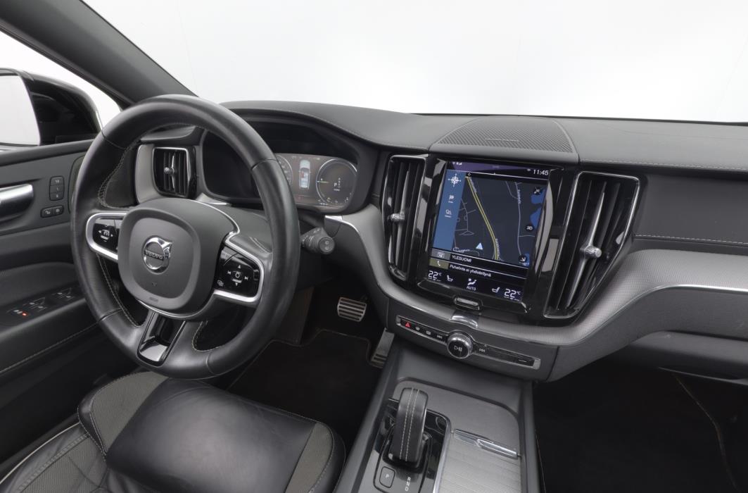 VOLVO XC60 2021