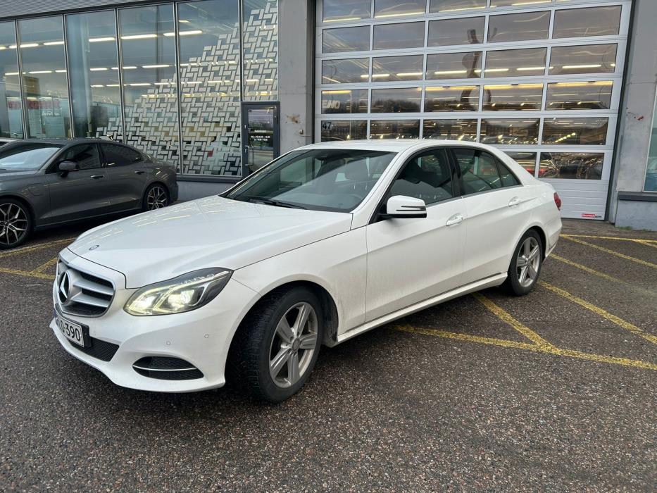 MERCEDES-BENZ E 2016