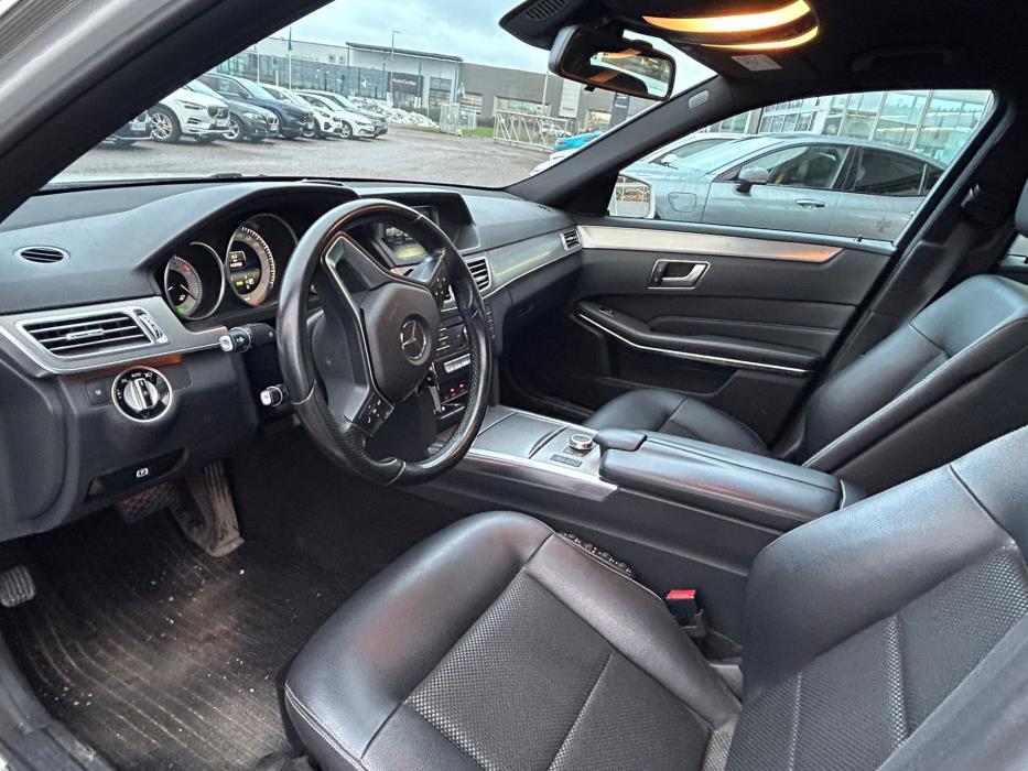 MERCEDES-BENZ E 2016