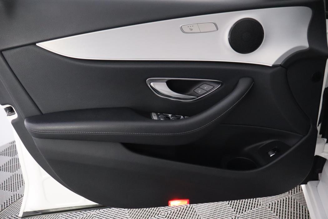 MERCEDES-BENZ E 2021