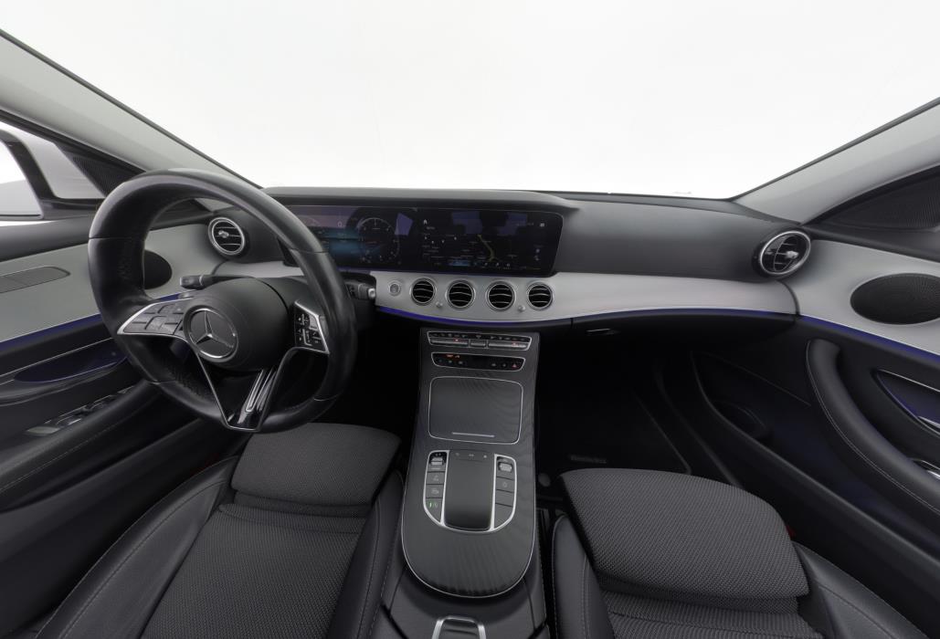 MERCEDES-BENZ E 2021