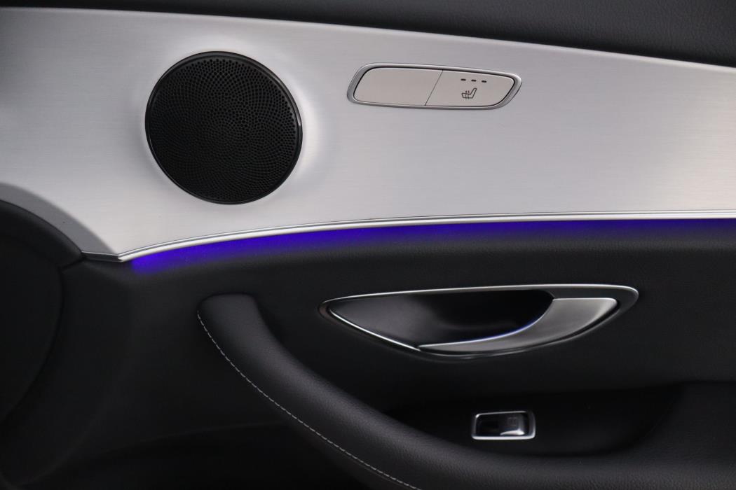 MERCEDES-BENZ E 2021