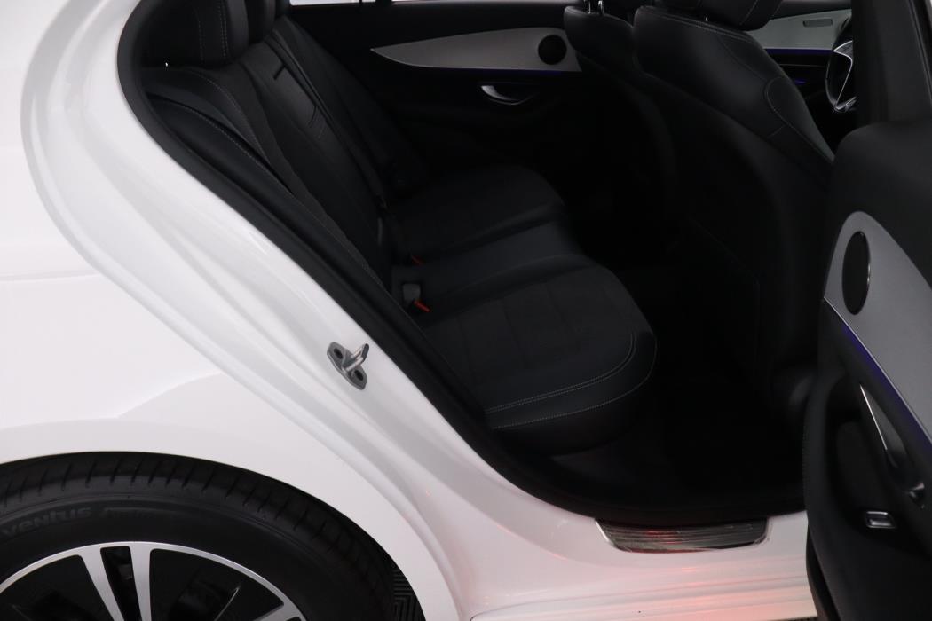 MERCEDES-BENZ E 2021