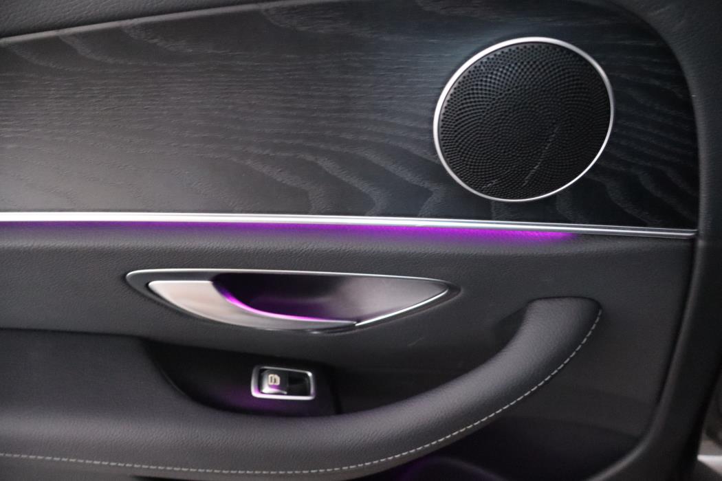MERCEDES-BENZ E 2020