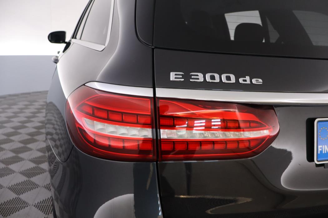 MERCEDES-BENZ E 2020
