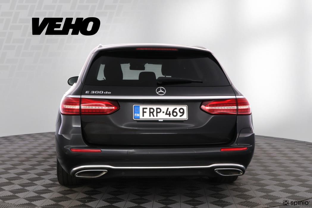 MERCEDES-BENZ E 2020