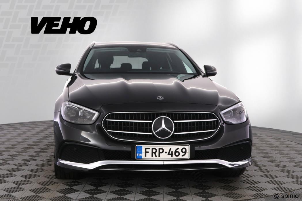 MERCEDES-BENZ E 2020