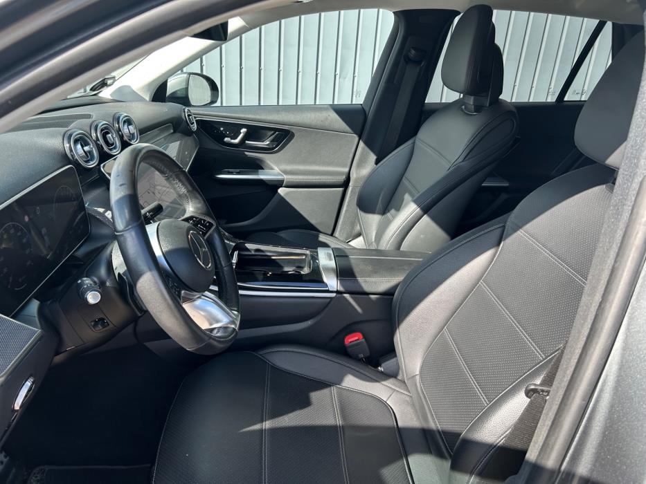 MERCEDES-BENZ GLC 2023