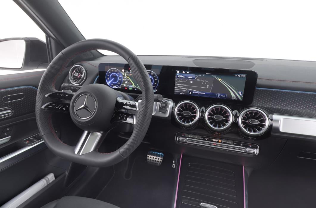 Mercedes-Benz EQB 2025