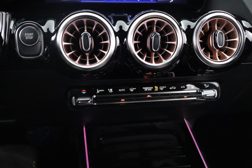 Mercedes-Benz EQA 2025