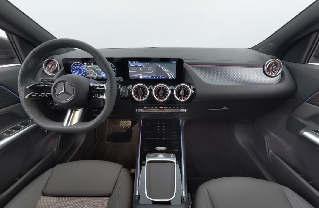 Mercedes-Benz EQA 2025