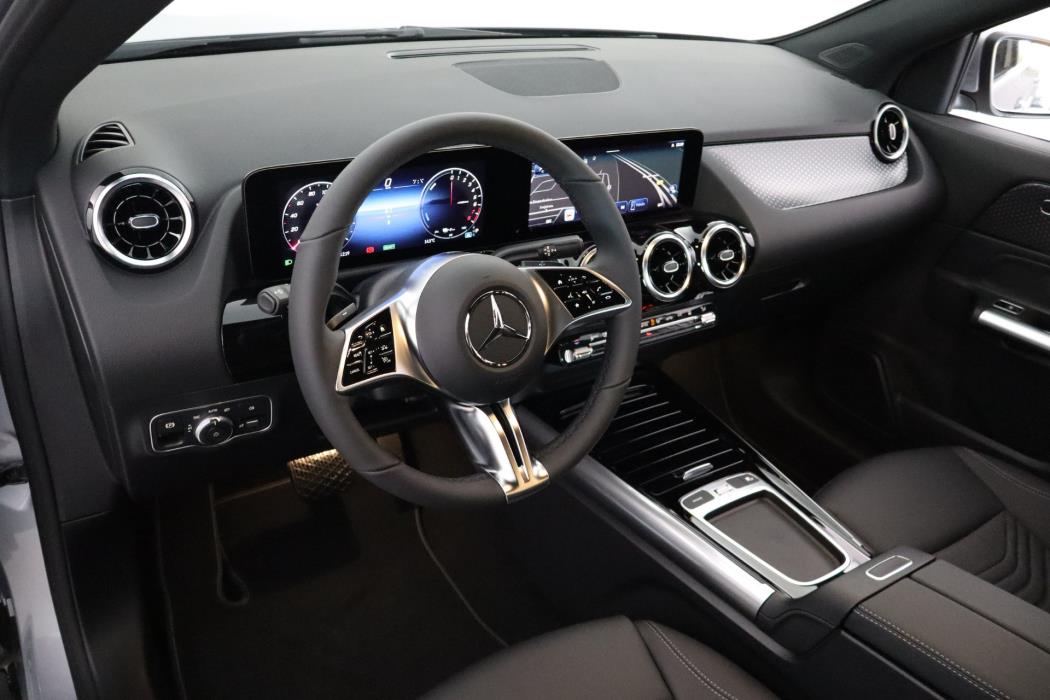 Mercedes-Benz GLA 2025