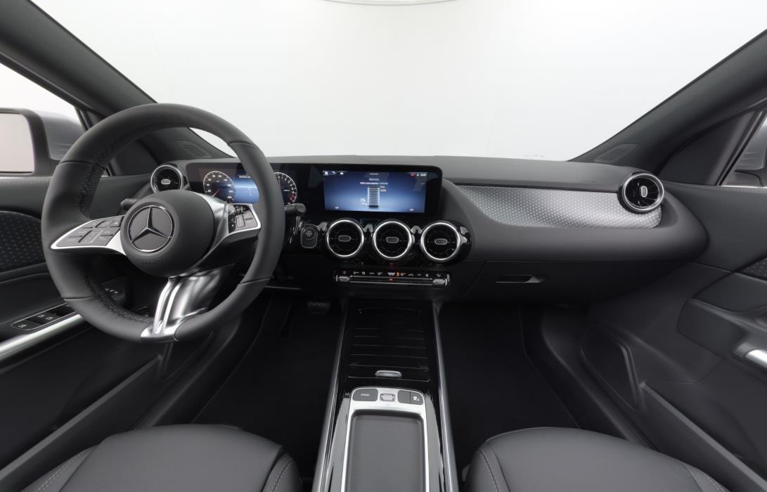 Mercedes-Benz GLA 2025