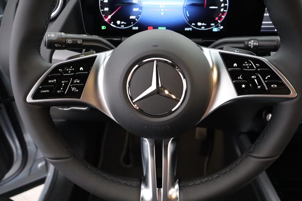 Mercedes-Benz GLA 2025