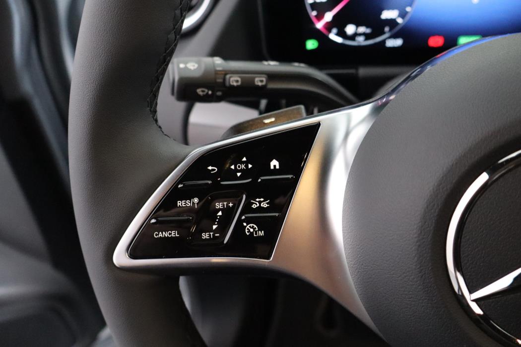 Mercedes-Benz GLA 2025