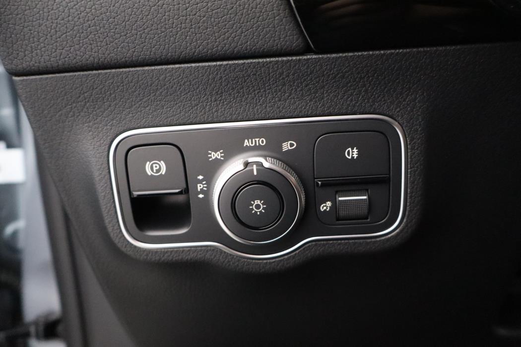 Mercedes-Benz GLA 2025