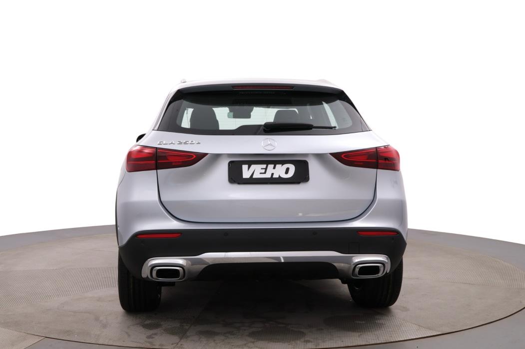 Mercedes-Benz GLA 2025