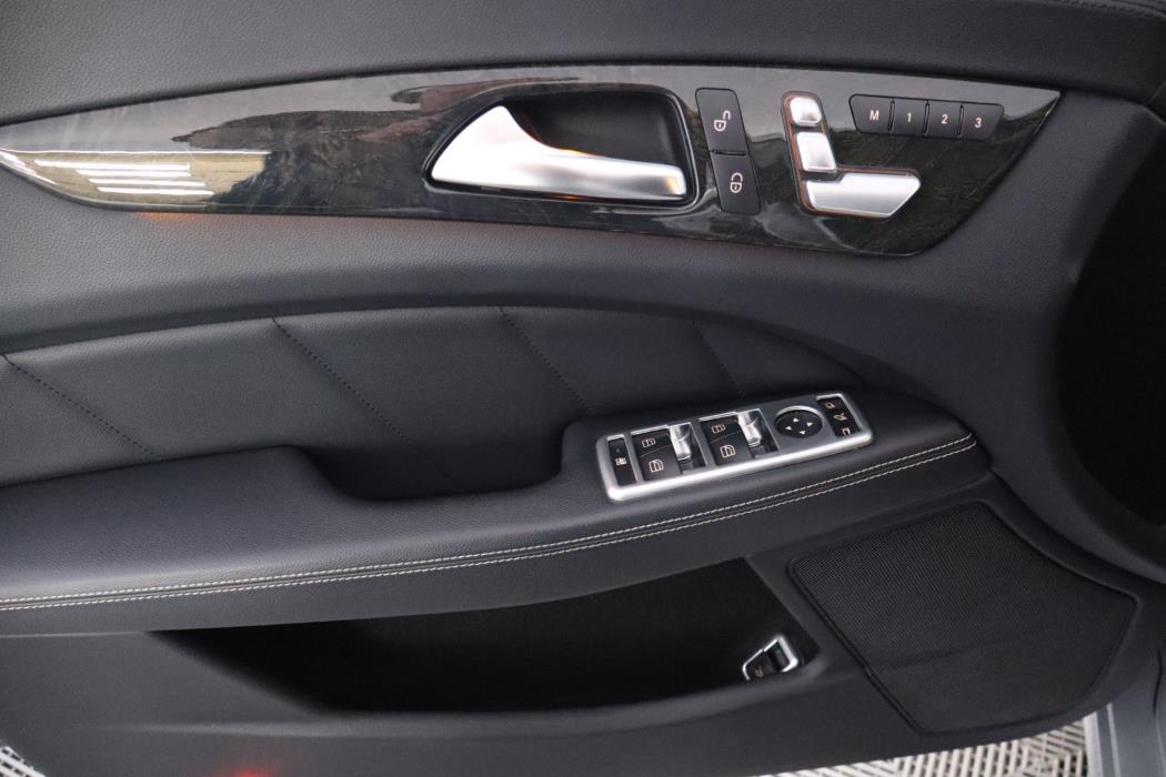 MERCEDES-BENZ CLS 2012