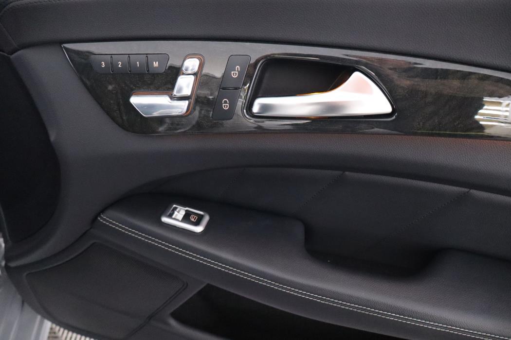 MERCEDES-BENZ CLS 2012