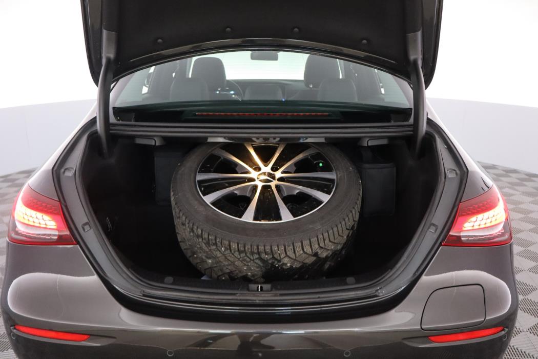 Mercedes-Benz E 2022