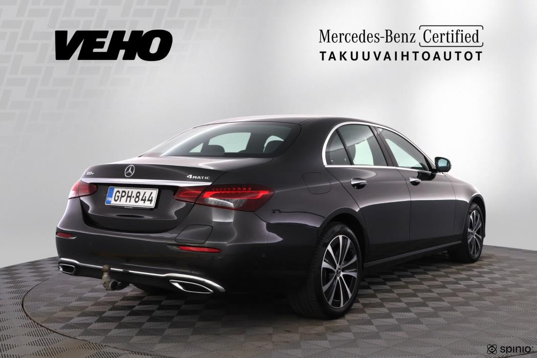 Mercedes-Benz E 2022