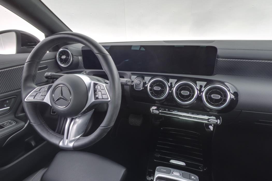 Mercedes-Benz CLA 2024