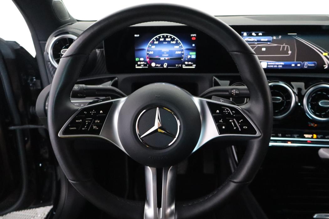Mercedes-Benz CLA 2024