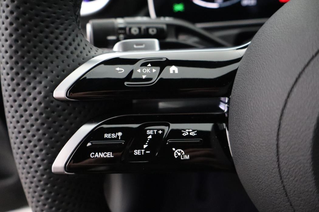 MERCEDES-BENZ C 2025