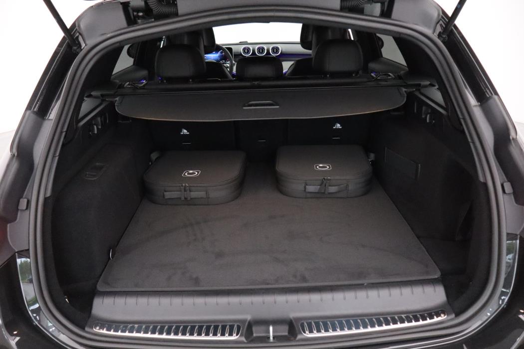 MERCEDES-BENZ C 2025