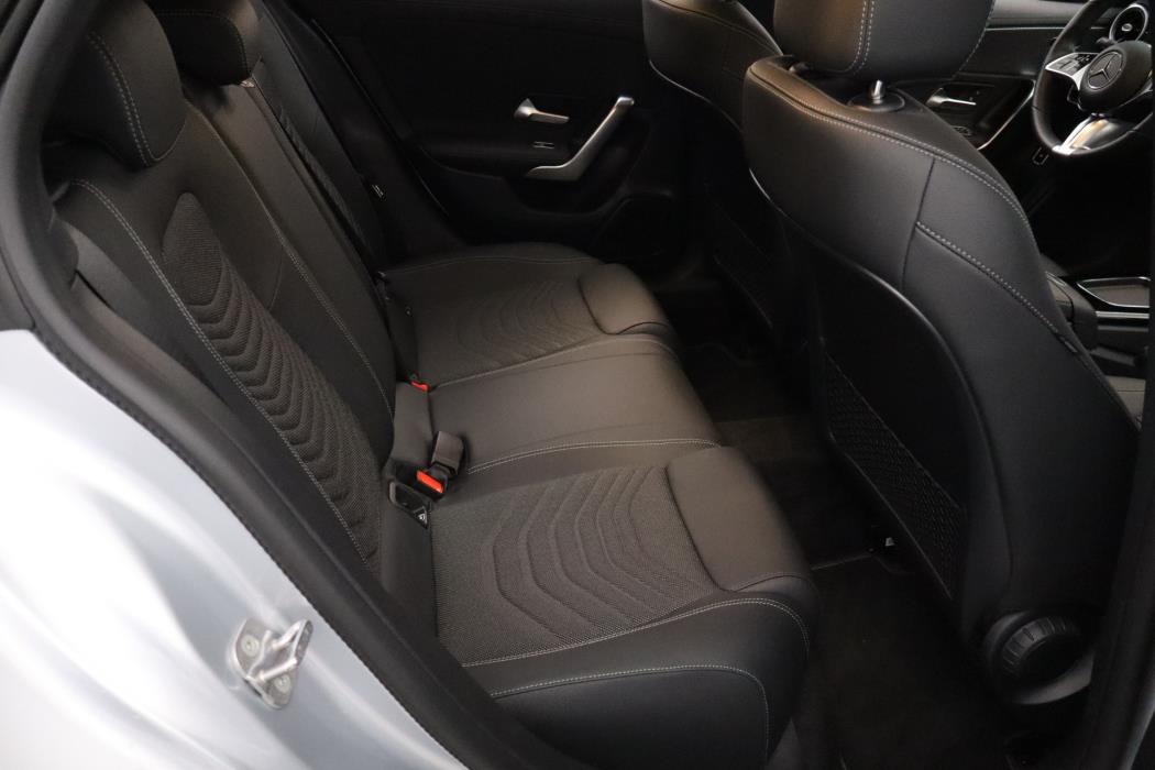 Mercedes-Benz CLA 2025