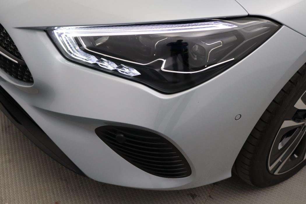 Mercedes-Benz CLA 2025