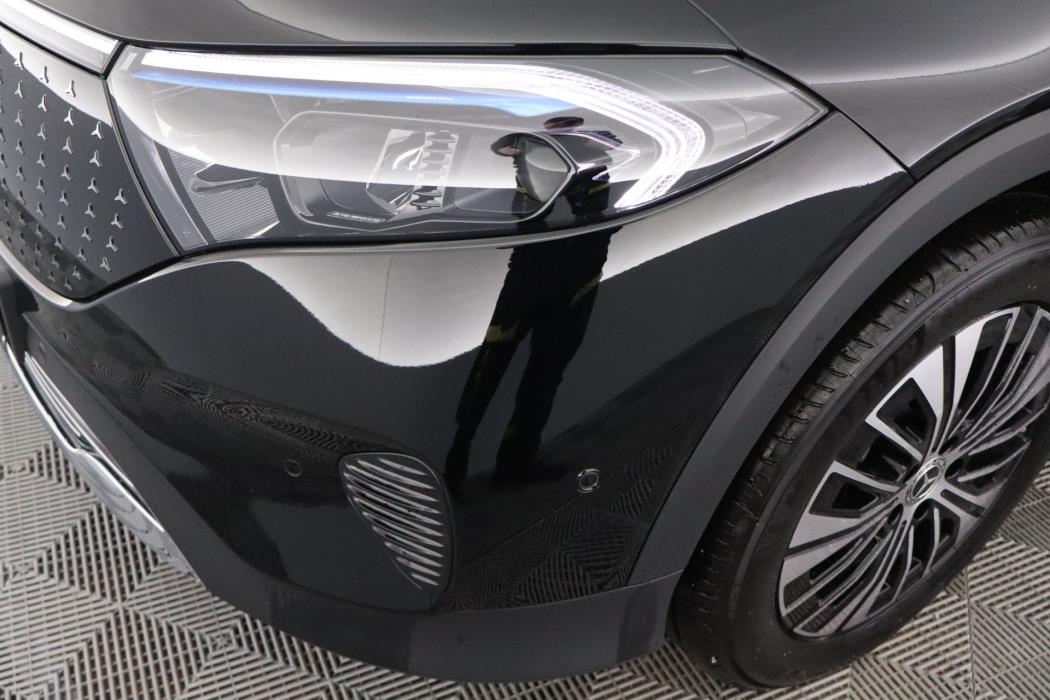 Mercedes-Benz EQB 2026