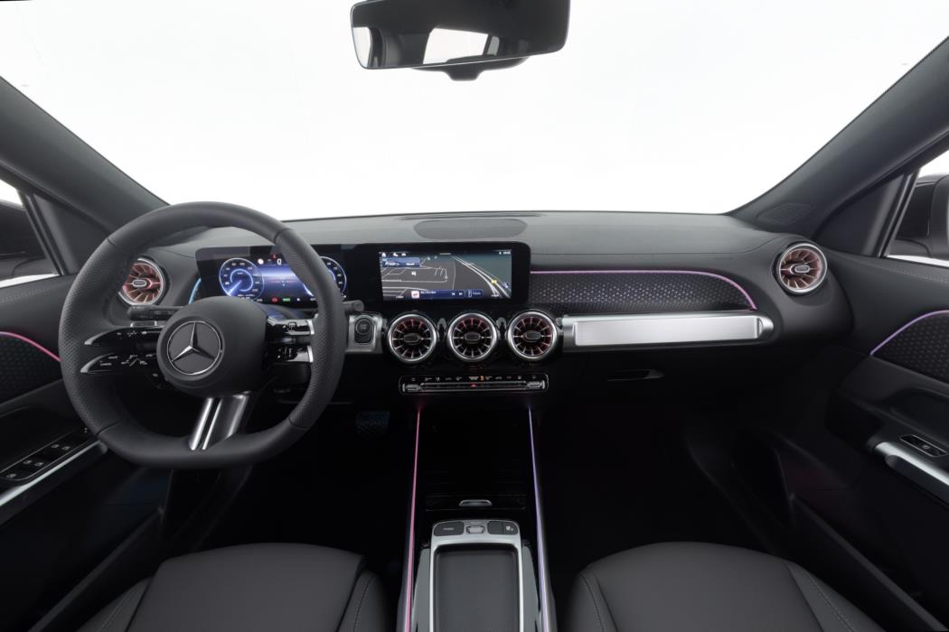 Mercedes-Benz EQB 2026