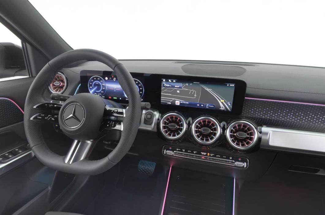 Mercedes-Benz EQB 2026