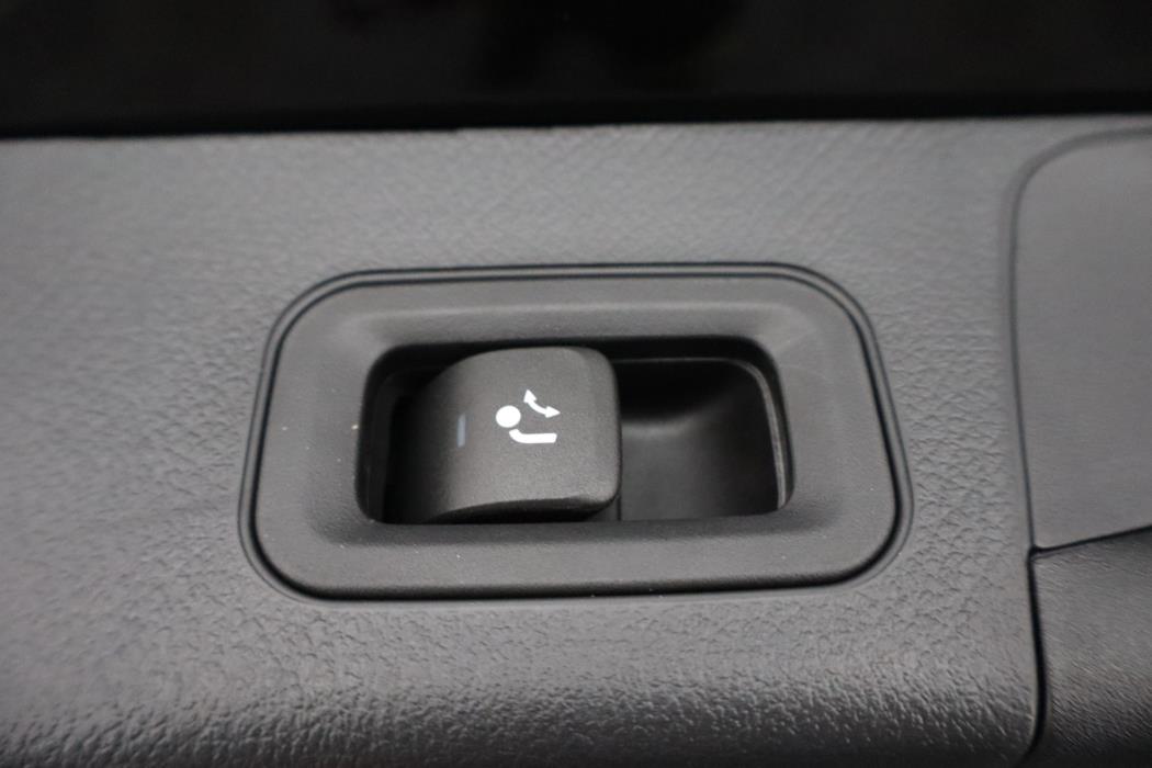Mercedes-Benz EQB 2026