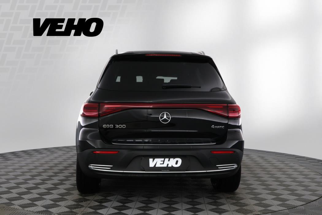 Mercedes-Benz EQB 2026