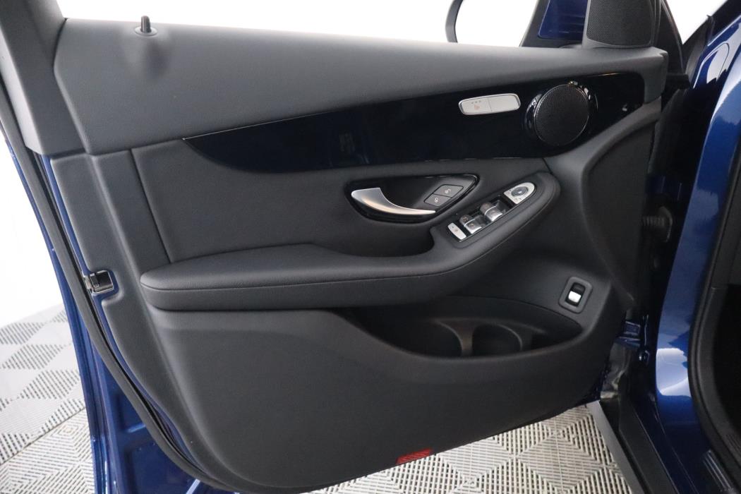 MERCEDES-BENZ GLC 2017