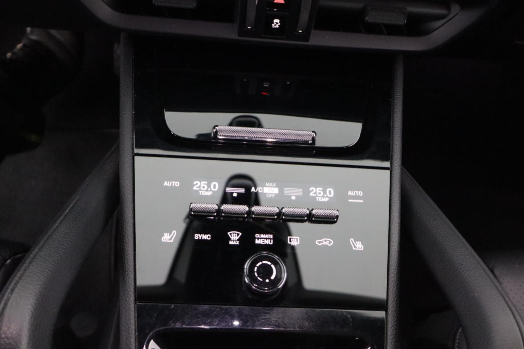 Porsche Cayenne 2023