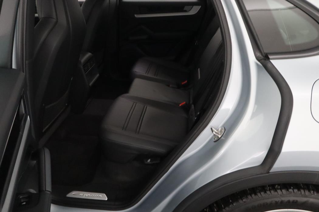 Porsche Cayenne 2023