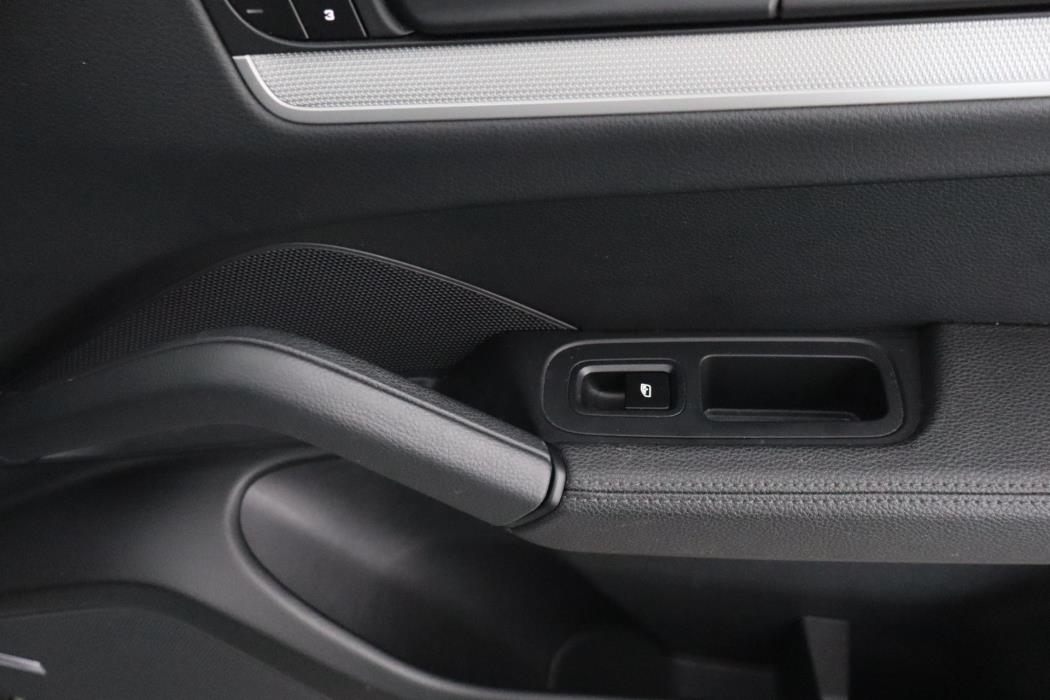 Porsche Cayenne 2023