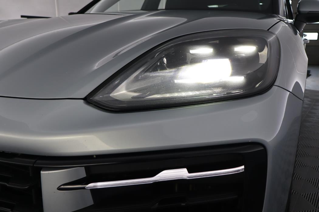 Porsche Cayenne 2023