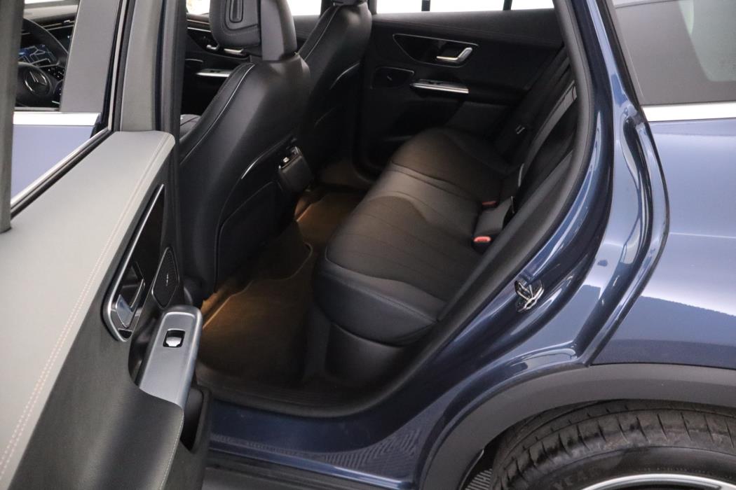 Mercedes-Benz EQE SUV 2024