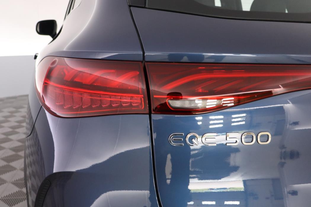 Mercedes-Benz EQE SUV 2024