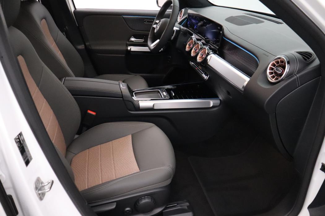 Mercedes-Benz EQB 2025